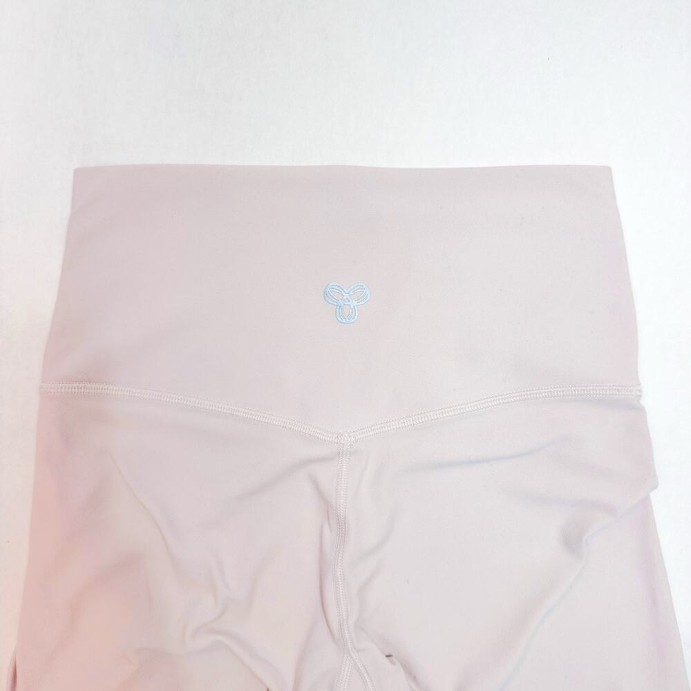 Aritzia Women's Biker Shorts Size S | TnaBUTTER Hi-Rise 5" Light Pink Blush - Picture 5 of 6